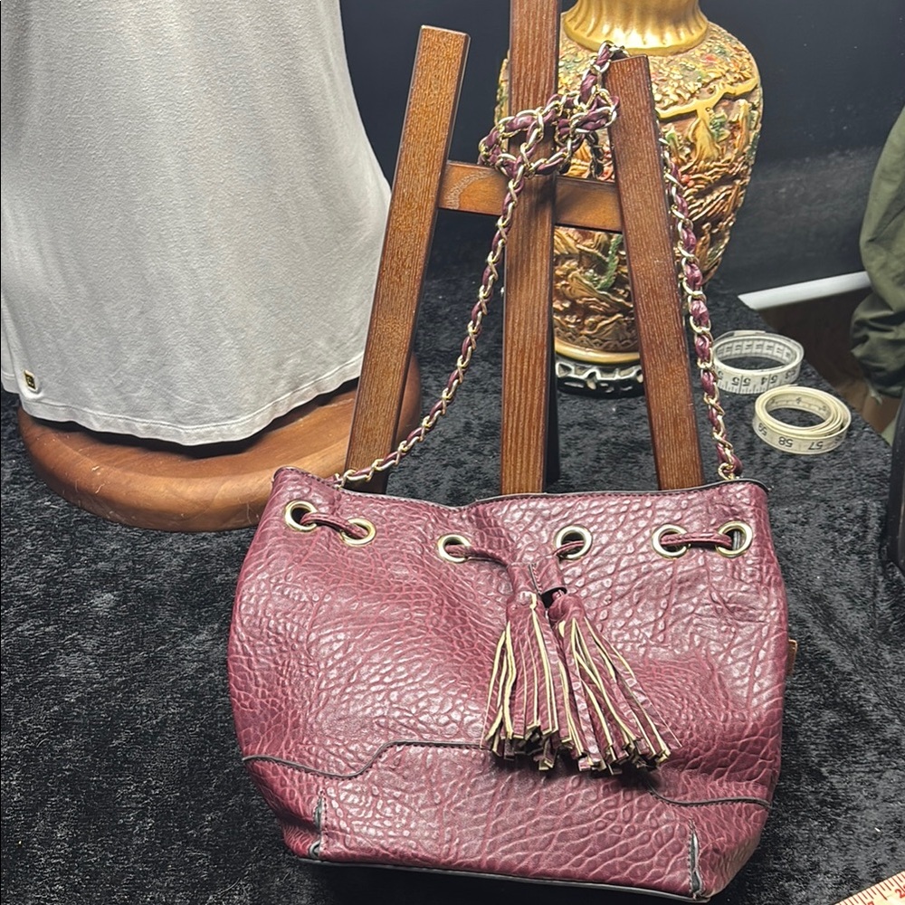 Kiss me couture Elegant Burgundy Leather Shoulder Bag